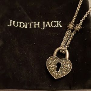 Stunning Judith Jack heart locket necklace with dust bag